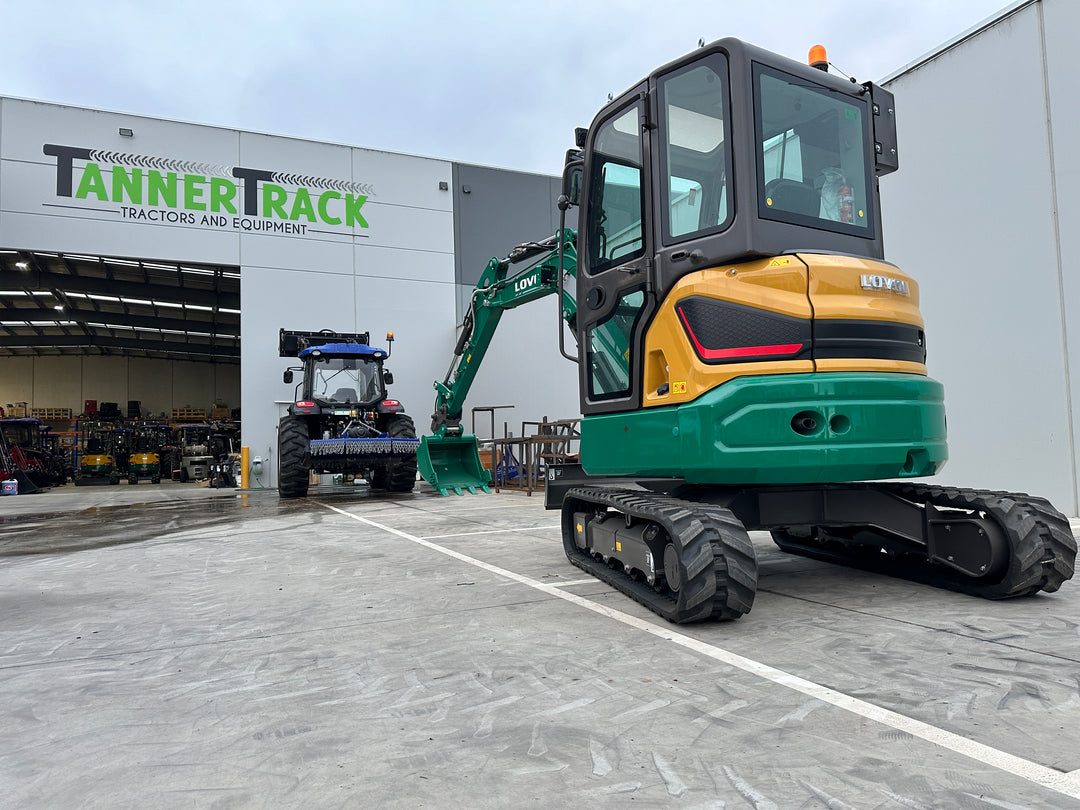 LOVOL FR36F-U 3.6 Tonne Cab Excavator