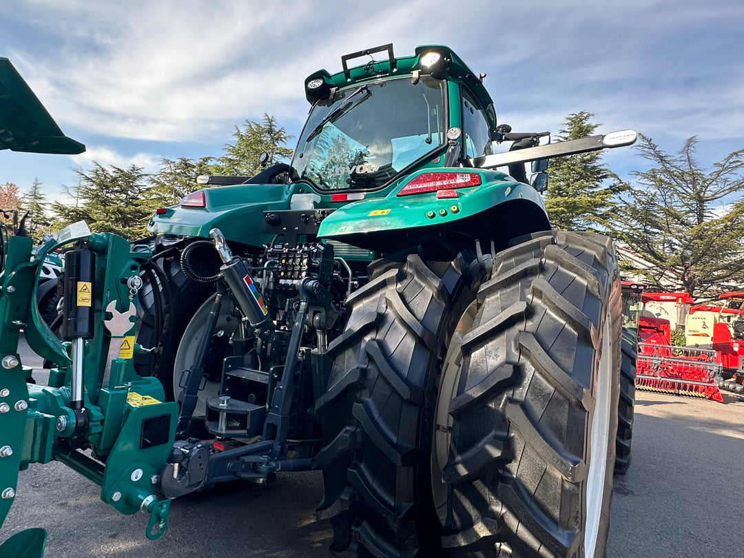 LOVOL P8340, 340hp Tractor