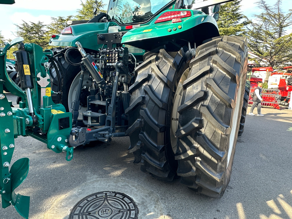 LOVOL P8340, 340hp Tractor